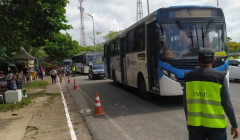 Feriado de Finados: linhas de ônibus são reforçadas em Manaus