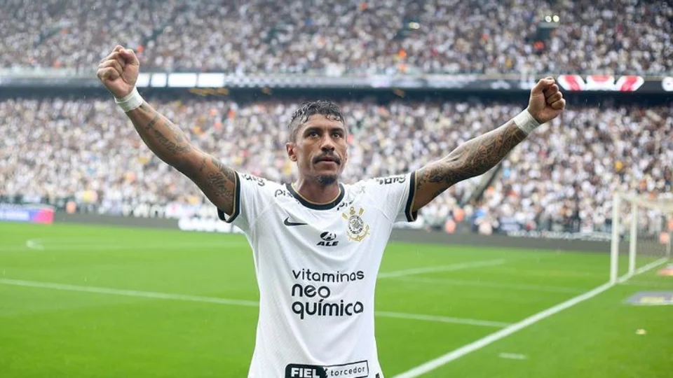 Corinthians estuda renovar com Paulinho até o fim de 2024