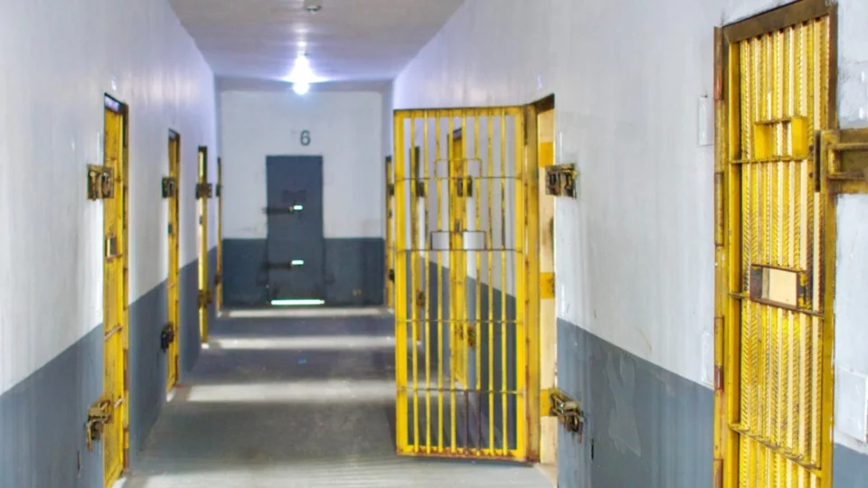 Presos fazem greve de fome por melhorias em complexo penitenciário no Acre