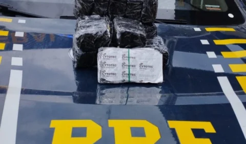 PRF apreende 3.140 comprimidos abortivos em fiscalização em Araguaína-TO