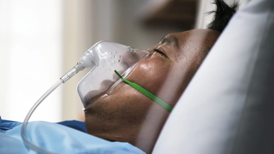 Pacientes em coma têm ‘consciência oculta’ mesmo sem responder, diz estudo