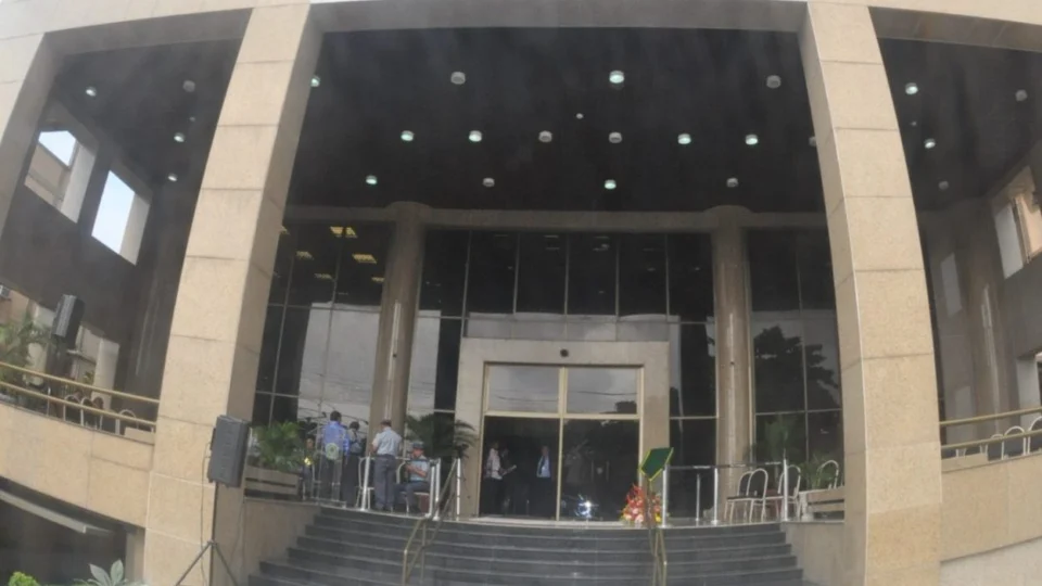 Concurso público: TRT-11 publica edital com salários de até R$ 15 mil