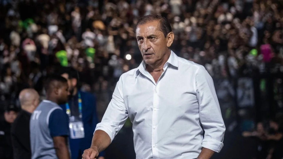 De volta ao Z-4, Vasco liga alerta e treinador pede apoio pela permanência