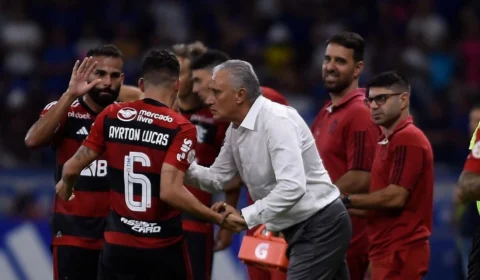 Vitória do Fla mantém bons números de Tite em estreias no Brasileirão