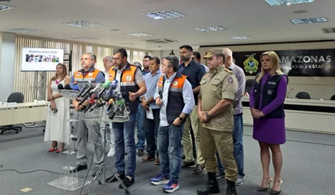 Seca: governo do AM anuncia repasse de R$ 61 milhões e entrega de até 100 mil cestas básicas