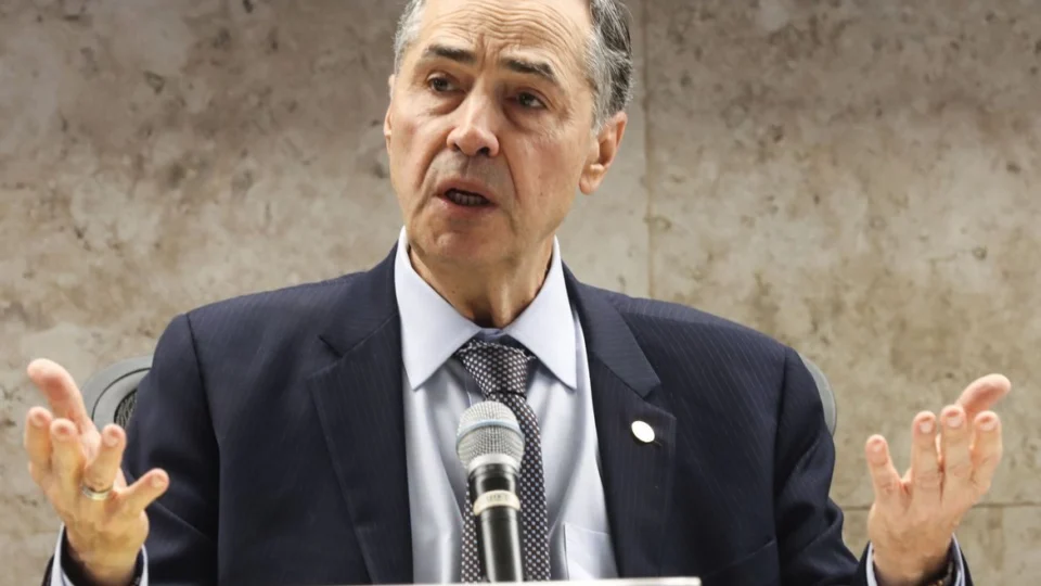 Ministro Barroso: “Supremo não é o problema”