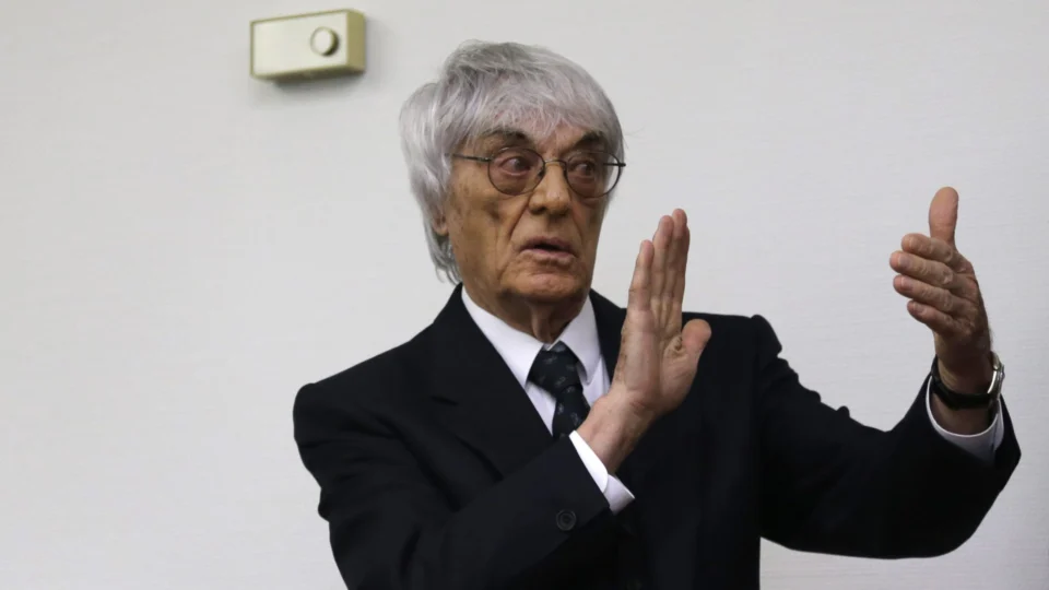 Ex-chefão da F1 é condenado a 17 anos de prisão por sonegação de impostos