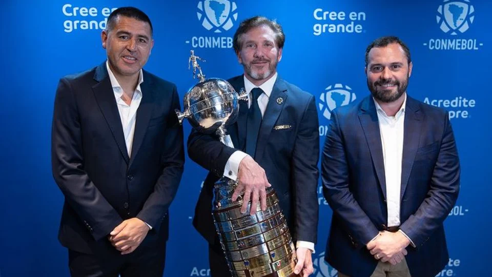 Presidente da Conmebol confirma final da Libertadores no Maracanã