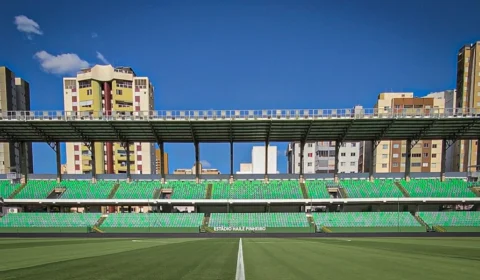 Vasco terá jogo dos ‘desesperados’ contra Goiás no domingo