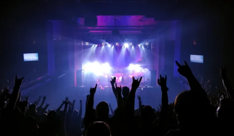 Festival emo traz Simple Plan, NX Zero e Fresno em capitais do Brasil