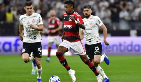Brasileirão: Flamengo e Corinthians empatam em 1 a 1 no jogo da 26ª rodada