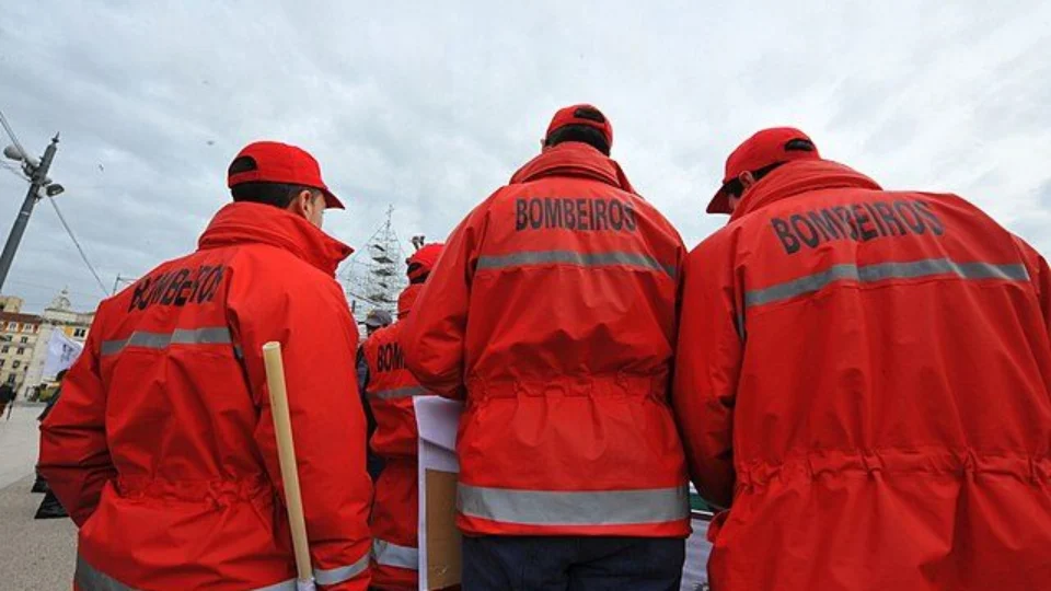 Jovem fica com graves queimaduras após panela de pressão explodir no Paraná