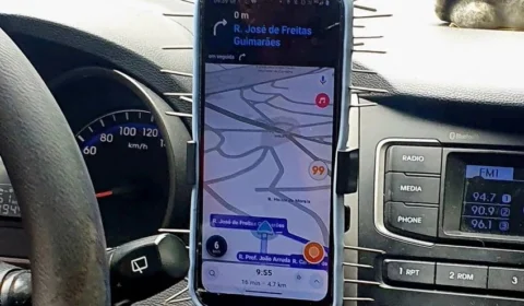 Motorista usa capa de celular com pregos para evitar furtos em SP