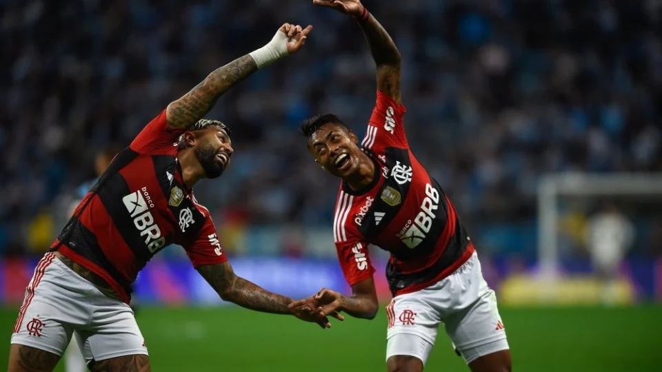Com Tite, Flamengo engatilha renovações com dupla de atacantes; confira