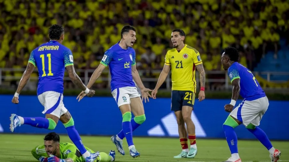 Brasil perde por 2 a 1 para a Colômbia, nas Eliminatórias da Copa