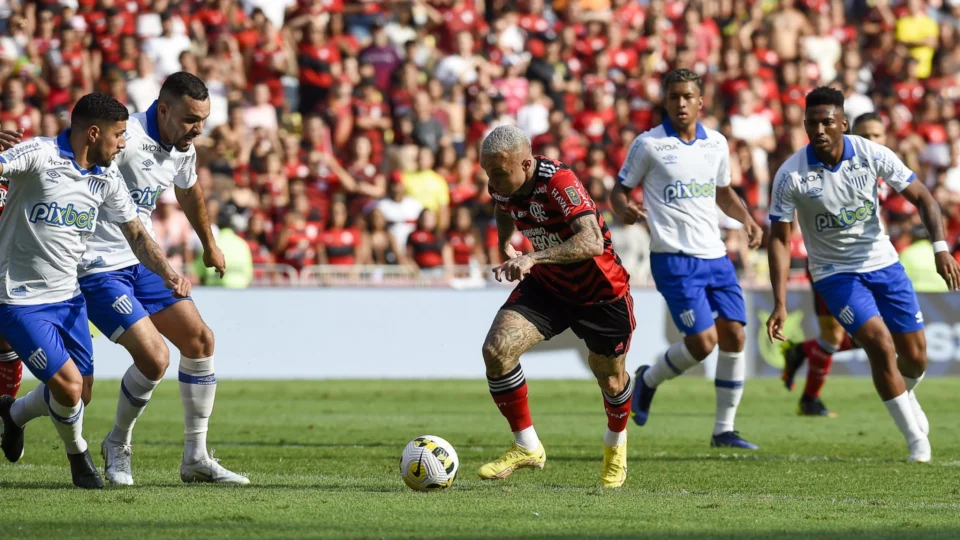 MP-GO faz nova operação contra manipulação de resultados em jogos de futebol