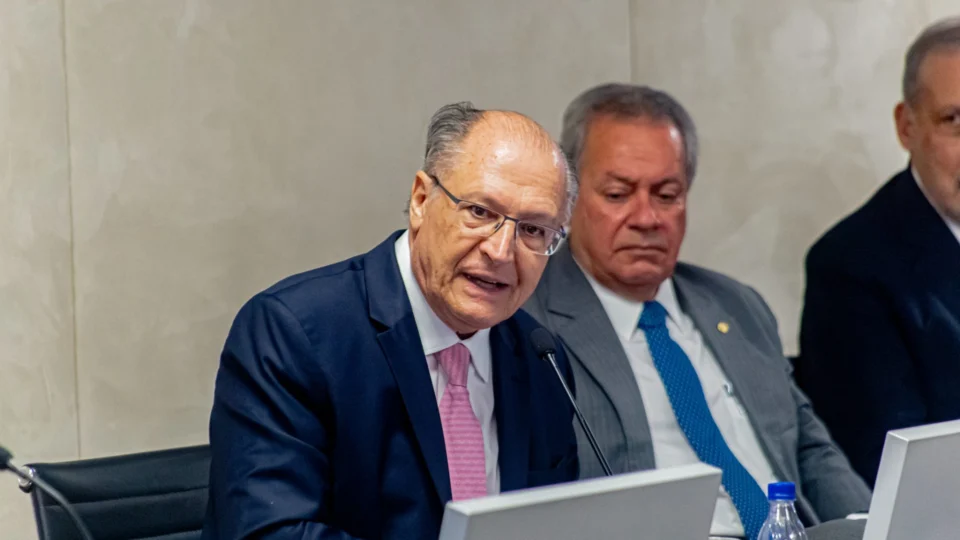 Governo anuncia R$ 270 milhões para inovação na cadeia automotiva