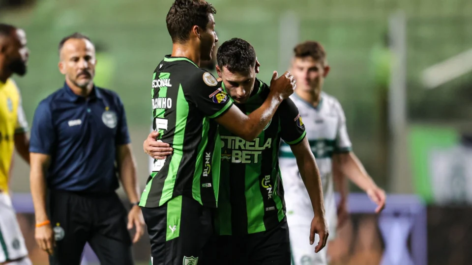 América-MG perde para o Coritiba e carimba ida para série B  