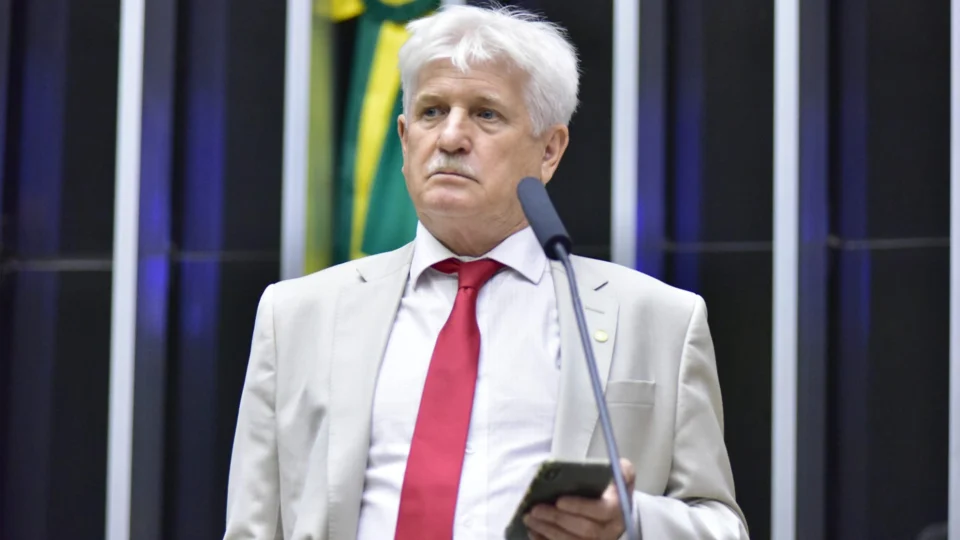 Câmara debate acesso universal à energia elétrica na Amazônia Legal