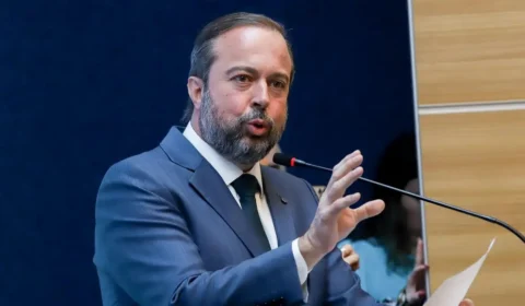 Alexandre Silveira diz que horário de verão deve ser debatido amplamente 