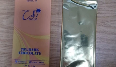 Mulher é presa por vender chocolate ‘misterioso’ que adoeceu pessoas na Inglaterra