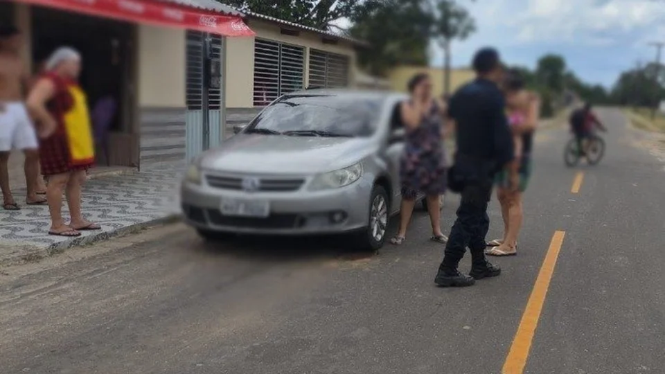 Bebê de 1 ano e 5 meses é resgatada de carro em calor de 40ºC no Acre