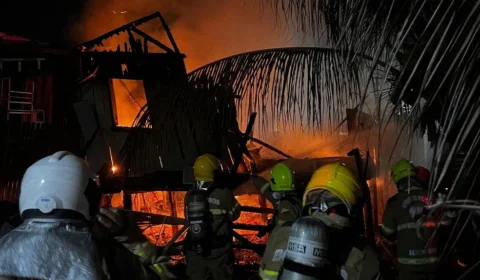 VÍDEO: incêndio mata pai e filho de 6 anos carbonizados no Acre