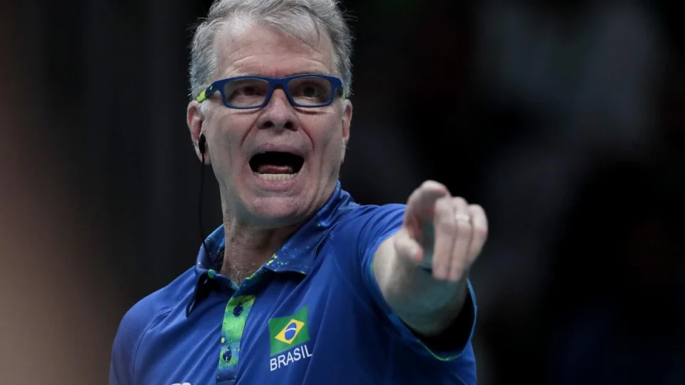 Bernardinho pode voltar ao comando da seleção masculina de vôlei, diz jornalista