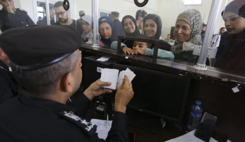 Brasileiros são excluídos de nova lista de autorizados a sair de Gaza