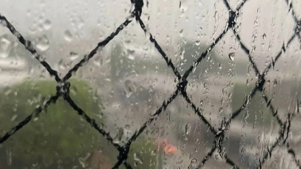 Defesa Civil alerta para possibilidade de chuvas intensas em Manaus