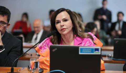 Comissão do Senado aprova projeto que aumenta pena para feminicídio