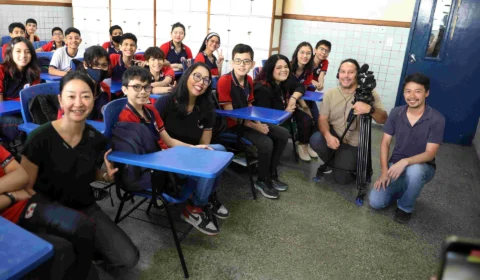 Emissora de TV do Japão faz reportagem sobre escola bilíngue de Manaus