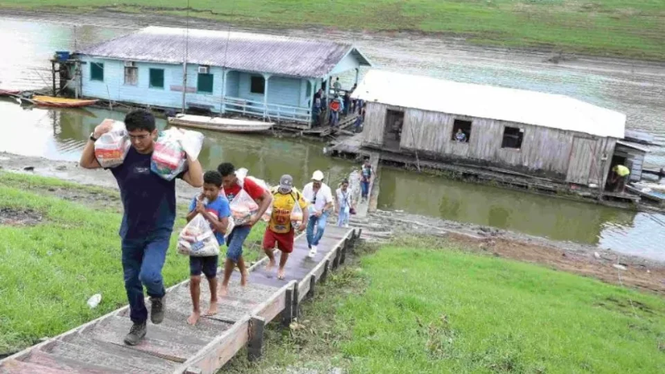 Seca no AM: 62 municípios continuam em emergência