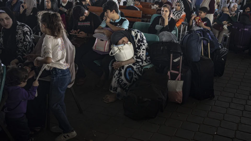 Brasileiros ficam de fora da 6ª lista de cidadãos que podem deixar Gaza