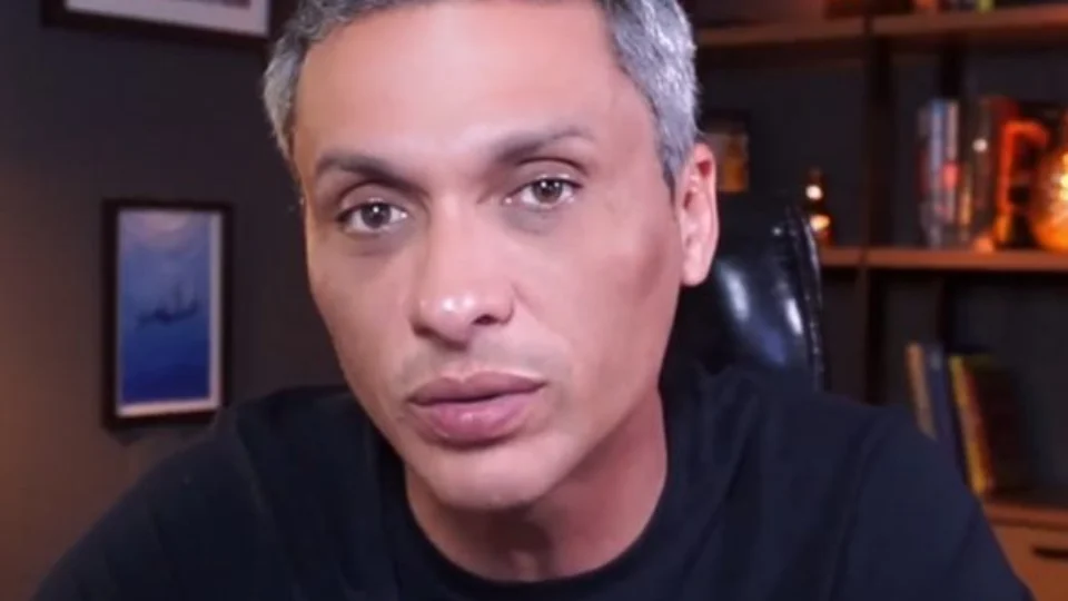 PGR denuncia Gustavo Gayer por injúria e racismo contra Lula e ministro de Direitos Humanos