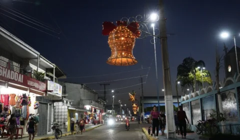 Decoração Natalina de Santo Antônio do Içá-AM é realizada por artesãs indígenas