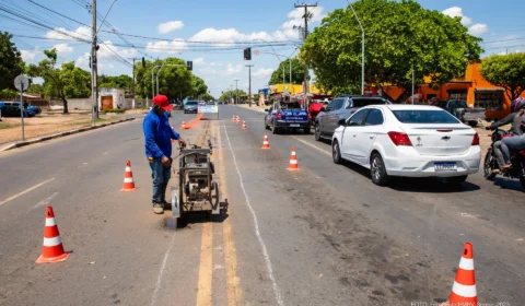 Avenida Carlos Pereira de Melo recebe canteiro central em Boa Vista