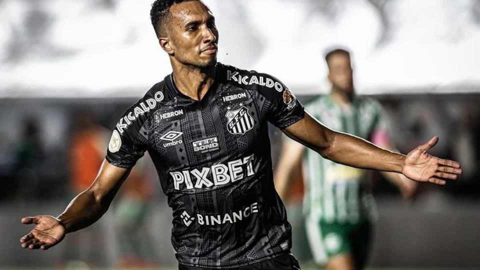 Santos não terá Lucas Braga e deve repetir esquema para jogo com Cuiabá