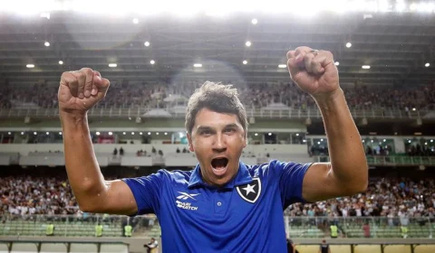 Em nota, Botafogo demite Lúcio Flávio