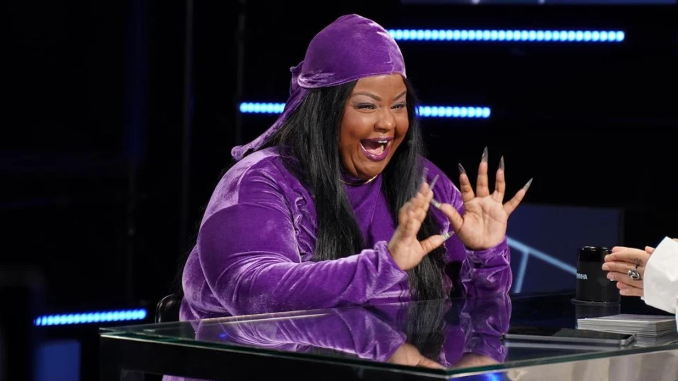 MC Carol afirma que Anitta se diz ‘funkeira’, mas não é