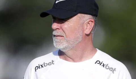 Corinthians se reapresenta e treina sem Cássio, Veríssimo, Giuliano e Renato Augusto