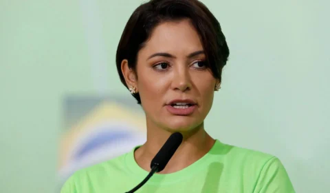 Michelle chama Lula de ‘pai da mentira’ e fala em ‘bandides’ beneficiados