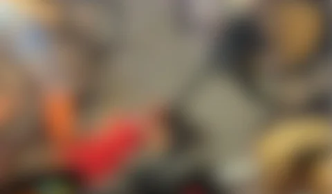 VÍDEO: mulher fica ferida após cair em ‘rolezinho’ de moto em Manaus