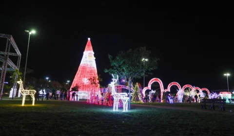 ‘Natal Cidade Encantada’ ilumina Palmas e impulsiona turismo, cultura e economia na capital