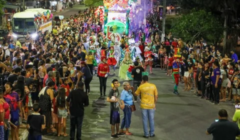 Cinco mil pessoas prestigiam a 6ª Parada Natalina, no Viver Melhor, em Manaus
