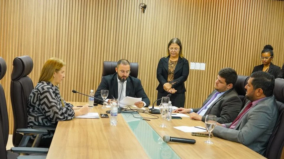 Comissão da ALE-RR cobra Governo sobre obras em estradas e hospitais