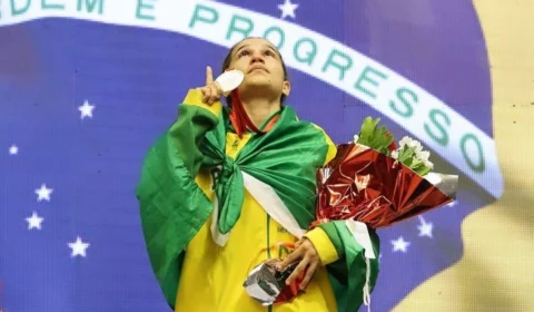 Lutadora amazonense é campeã mundial de MMA