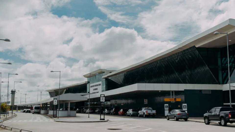 Após incidente, aeroporto de Manaus volta a operar normalmente 