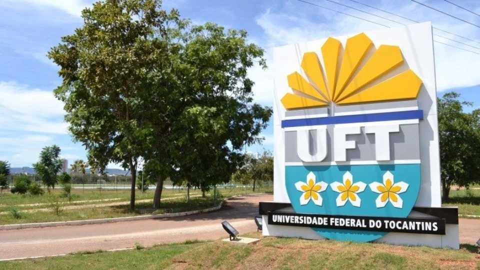 UFT abre concurso para professor efetivo com salários de até R$ 11 mil