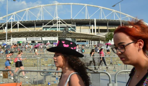 Taylor Swift: aéreas não irão cobrar fãs por remarcação de passagem